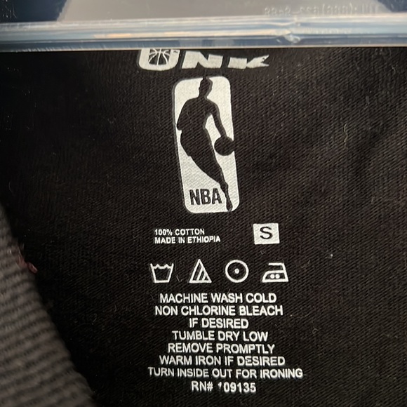 Stephen Curry Here’s to his best Season!
💯 cotton 💙💛🏀 - Picture 4 of 4